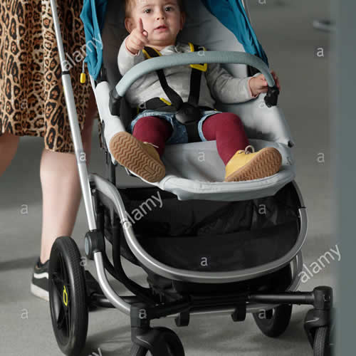 Carucior VNC Quinny Z 9 Carucior VNC Quinny Z 9